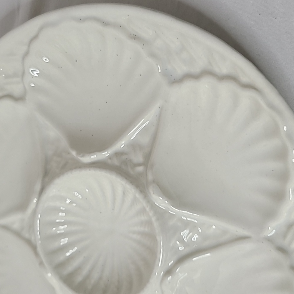 Vintage California Pottery #610 60's 70's Stoneware Clam Shell Plate Dish White - Picture 5 of 16